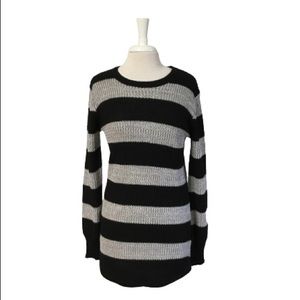 Altar’d State Sweater Tunic Length Black Grey M